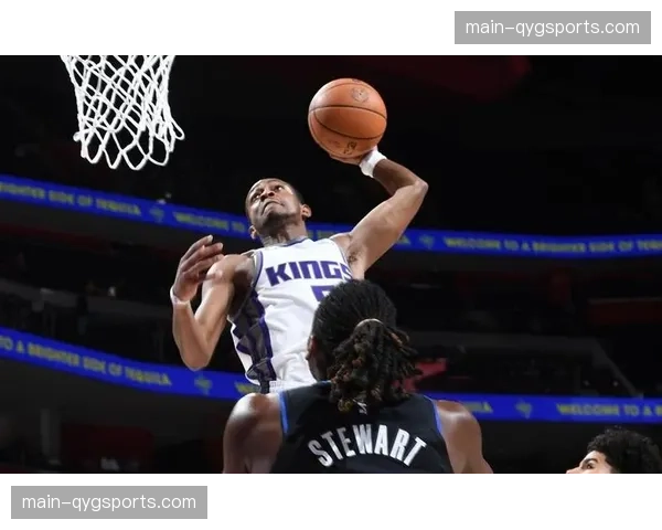 天津迎战深圳交锋处于劣势 詹姆斯18分10篮板5助攻全面数据